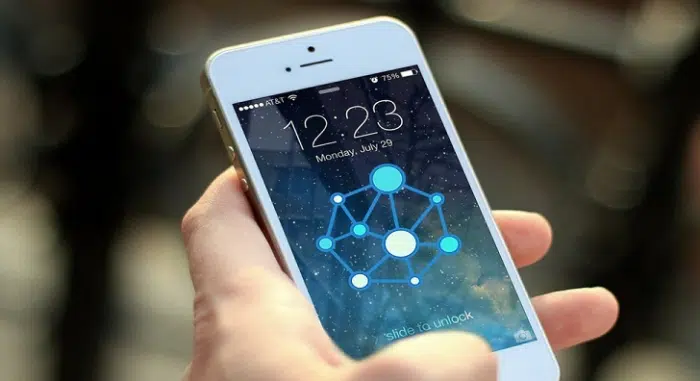 A Complete Guide on How to Build Smart Mobile Apps on Blockchain
