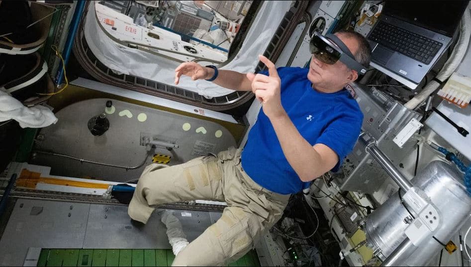 augmented reality used in space travel