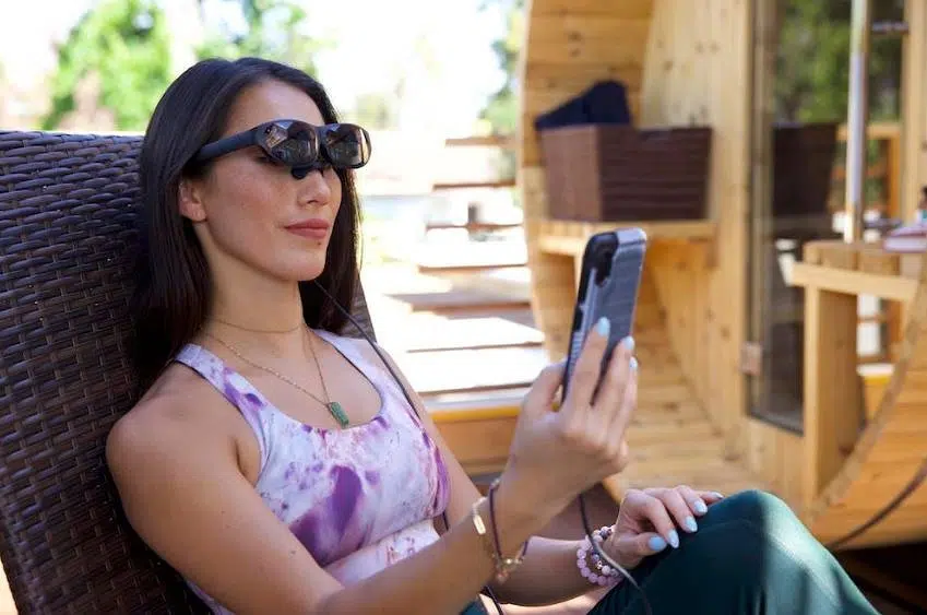 Learn how new AR (augmented reality) and VR tech applications are transforming 7 key business sectors - Crowdsourcing Week